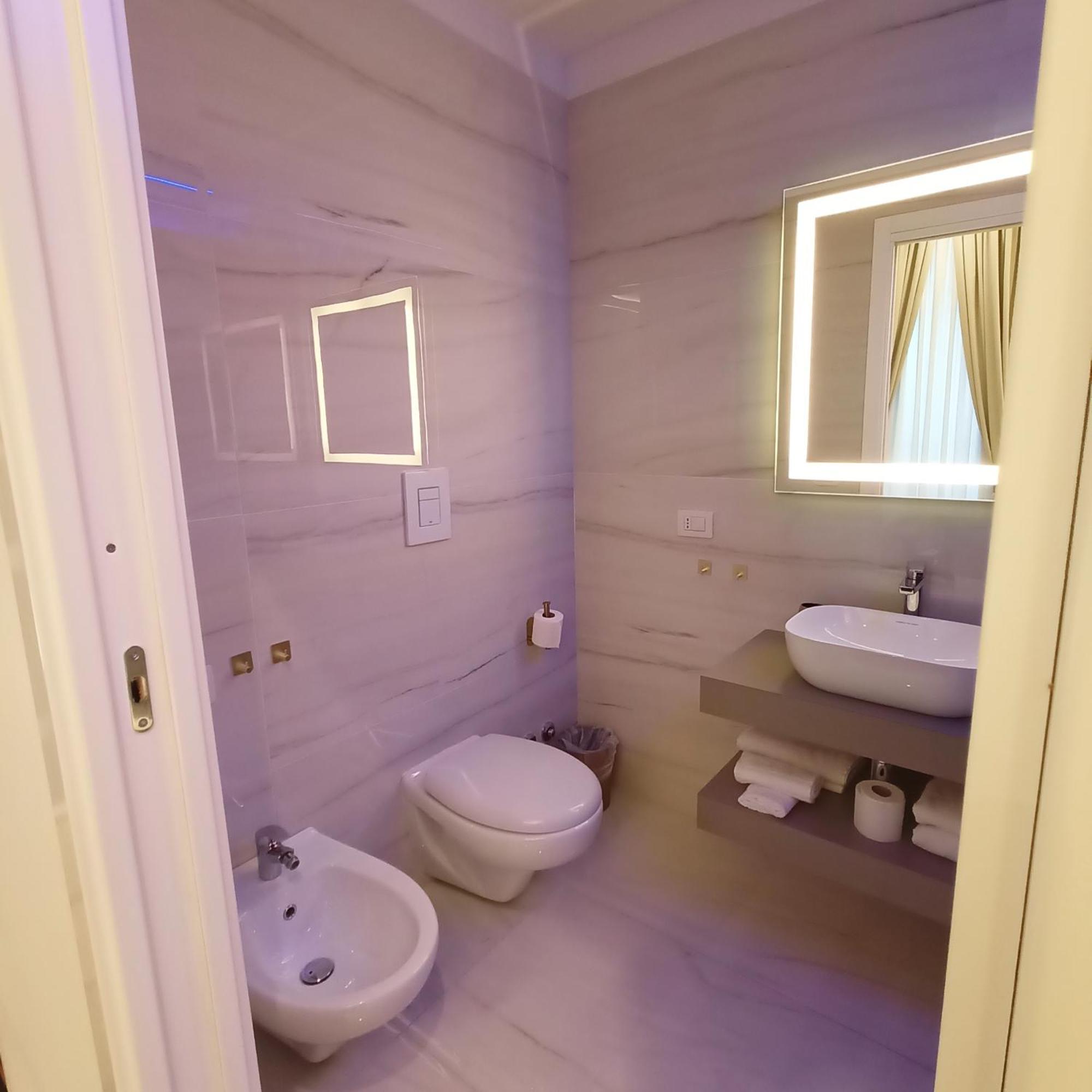 Hotel La Lepre Bovio Neapol Exteriér fotografie