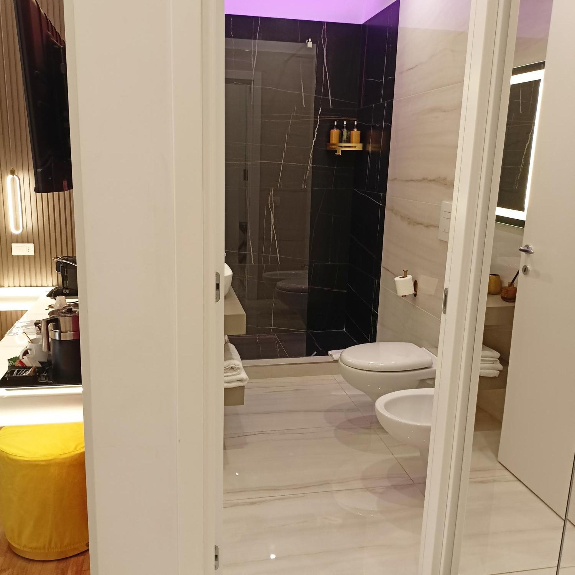 Hotel La Lepre Bovio Neapol Exteriér fotografie